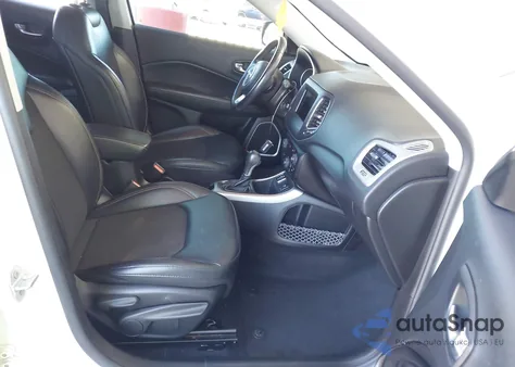 2019 Jeep Compass Latitude Fwd from USA, damaged, VIN 3C4NJCBB1KT809368